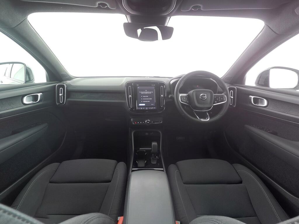 Volvo C40 Recharge 69Kwh Core BJ23RZT #3