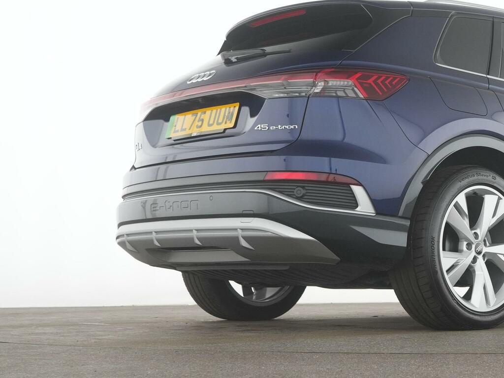 Audi Q4 E Tron 45 S Line 82Kwh LL75UUM #4