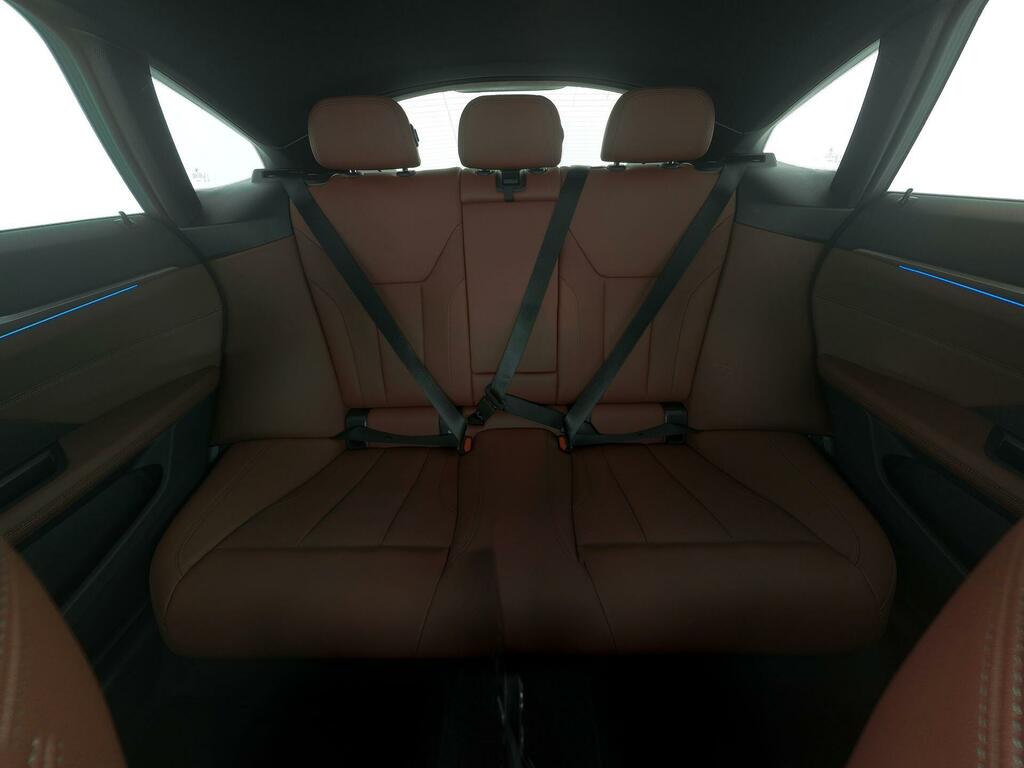 BMW i4 35 70.2Kwh M Sport Gran Coupe Edrive NL25VHX #4