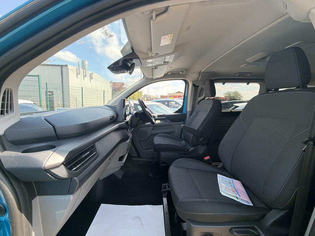 Ford Tourneo Custom 340 65Kwh Titanium L1 #5