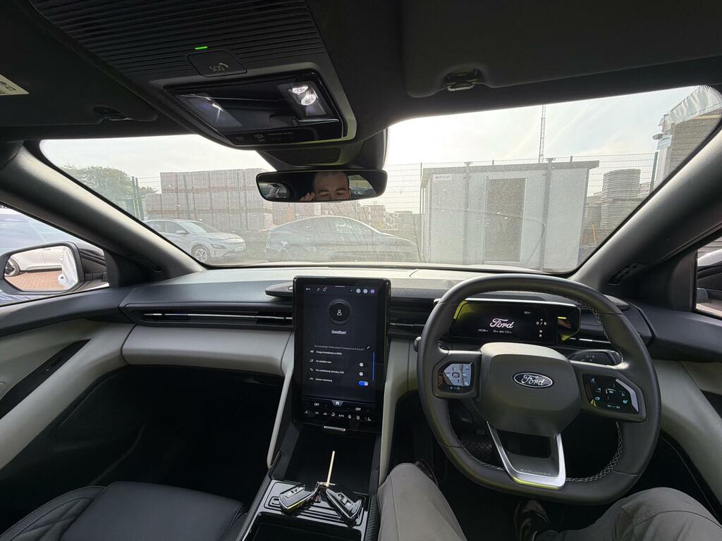 Ford Explorer Extended Range 77Kwh Premium #6