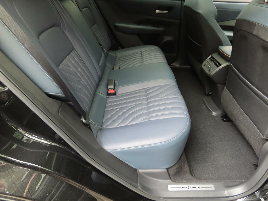 Nissan Ariya Ariya Evolve E-4orce Silver #9