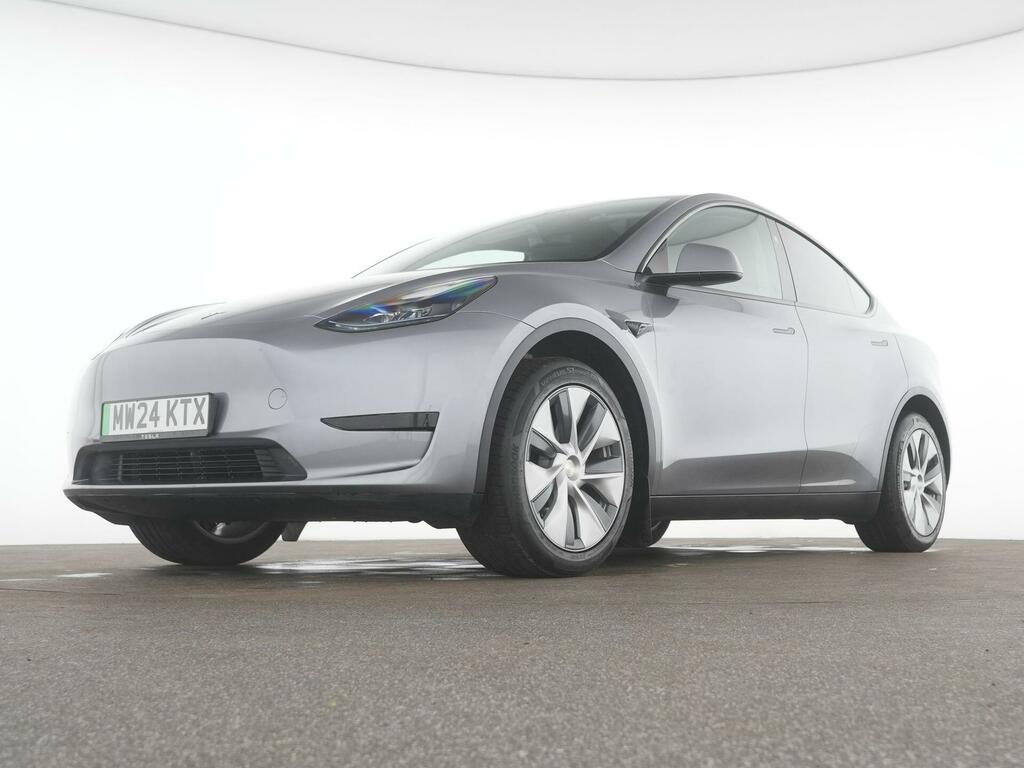 Tesla Model Y Rwd Pan Roof, White #23