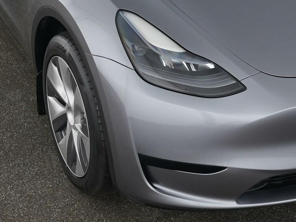 Tesla Model Y Rwd Pan Roof, White #19
