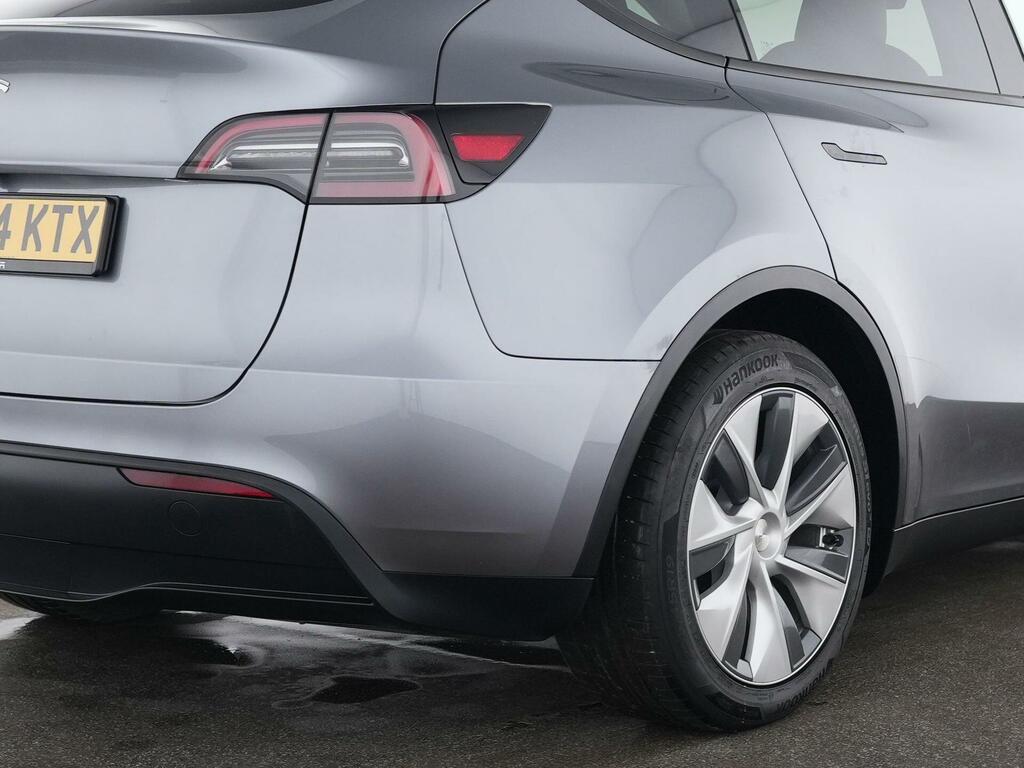 Tesla Model Y Rwd Pan Roof, White #12