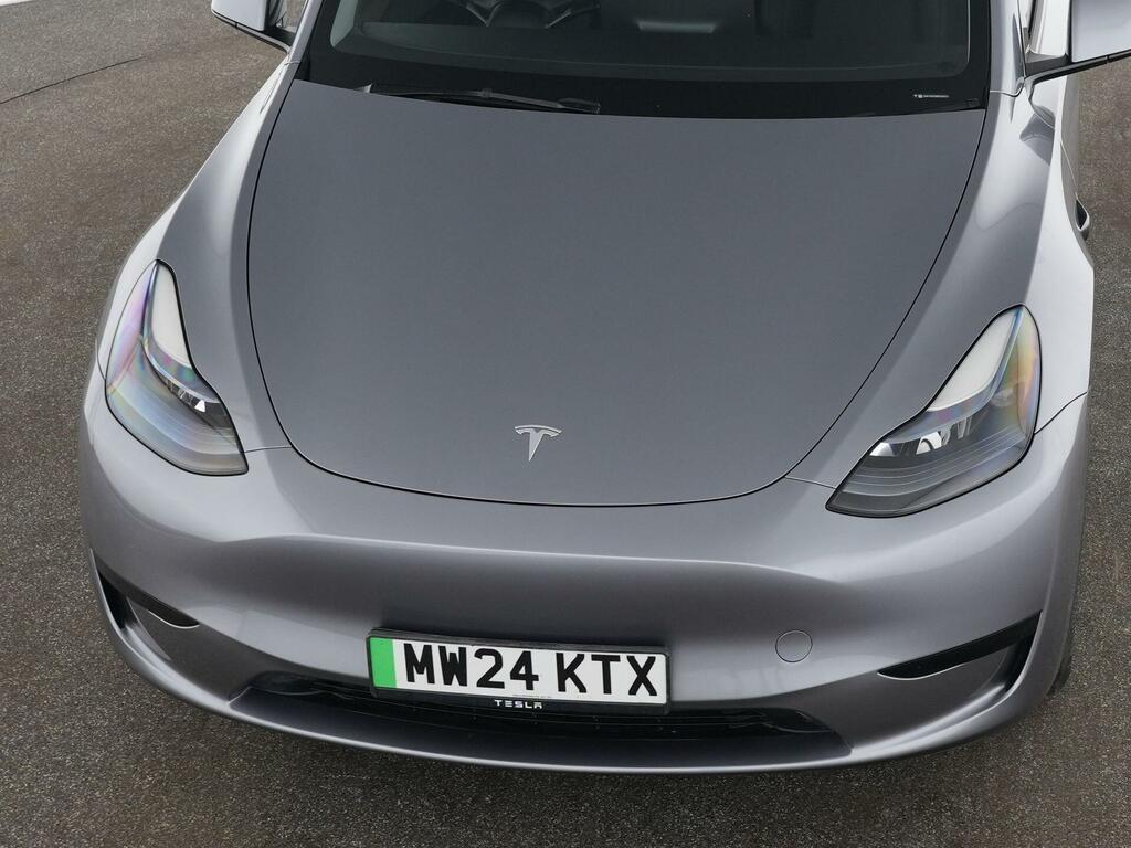 Tesla Model Y Rwd Pan Roof, White #21
