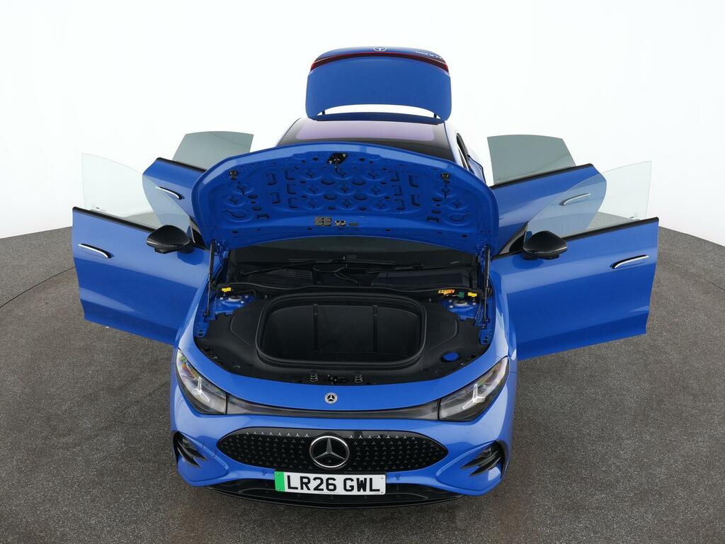 Mercedes-Benz CLA Class 220 4Matic Amg Line Premium Plus 2026 #27