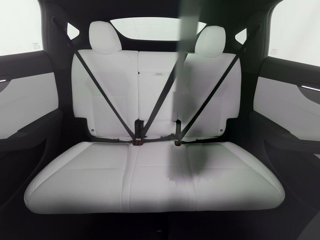 Tesla Model Y 84.7Kwh Long Range Rwd #4