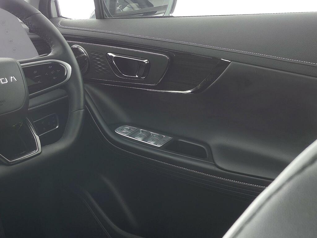 Omoda E5 150Kw Noble 61Kwh Estate Silver #36