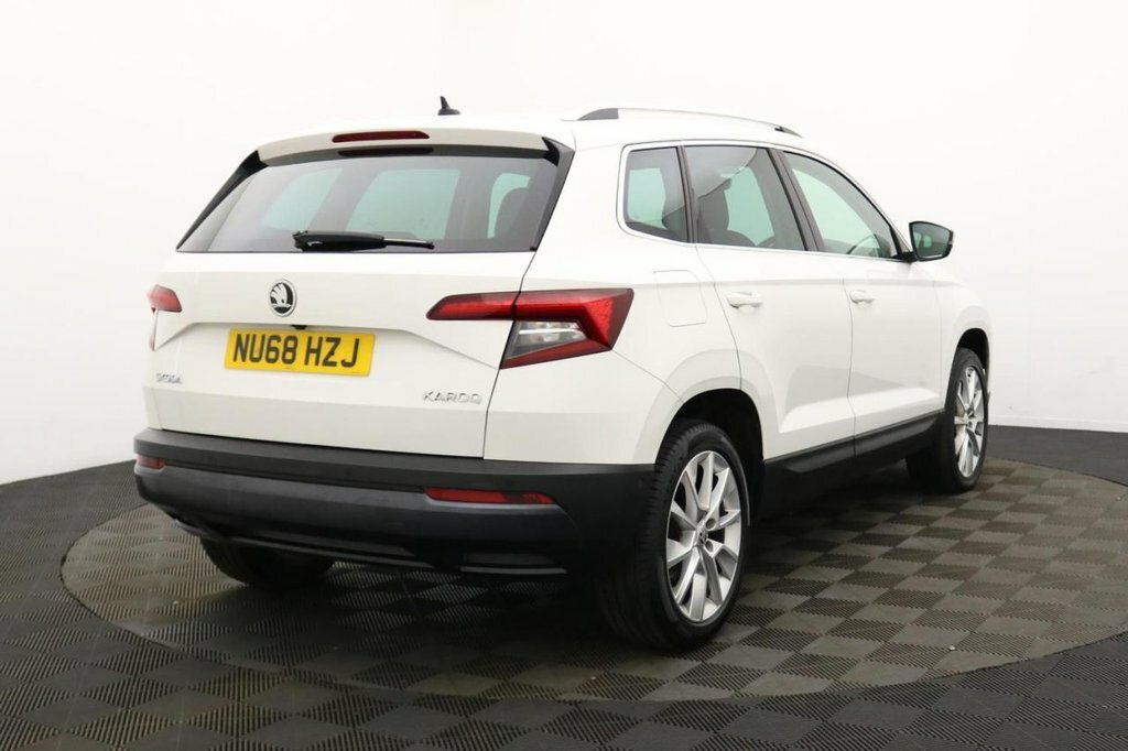 Skoda Karoq 1.6L Se L White #4