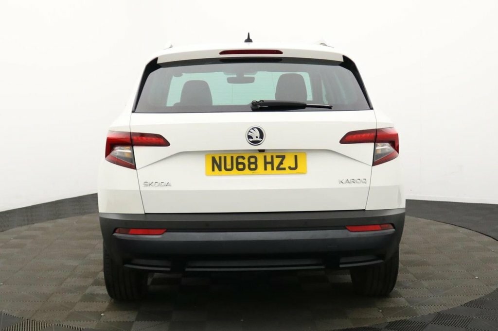 Skoda Karoq 1.6L Se L White #5