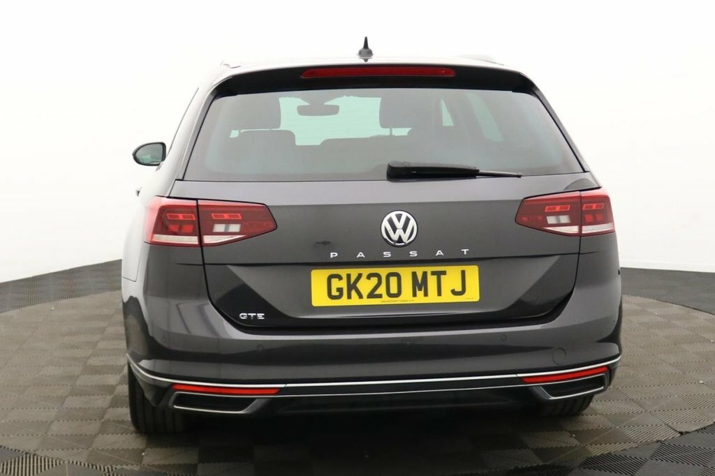 Volkswagen Passat 1.4L Gte Grey #5