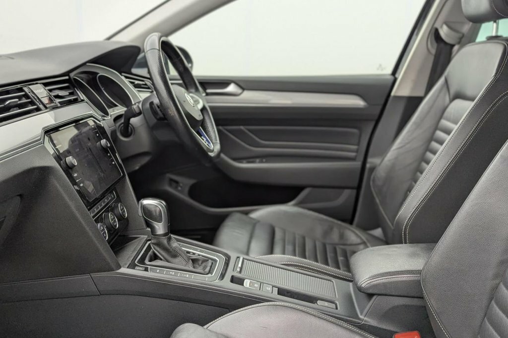 Volkswagen Passat 2.0 Tdi Evo Se Nav Saloon Dsg Euro 6 S Black #23