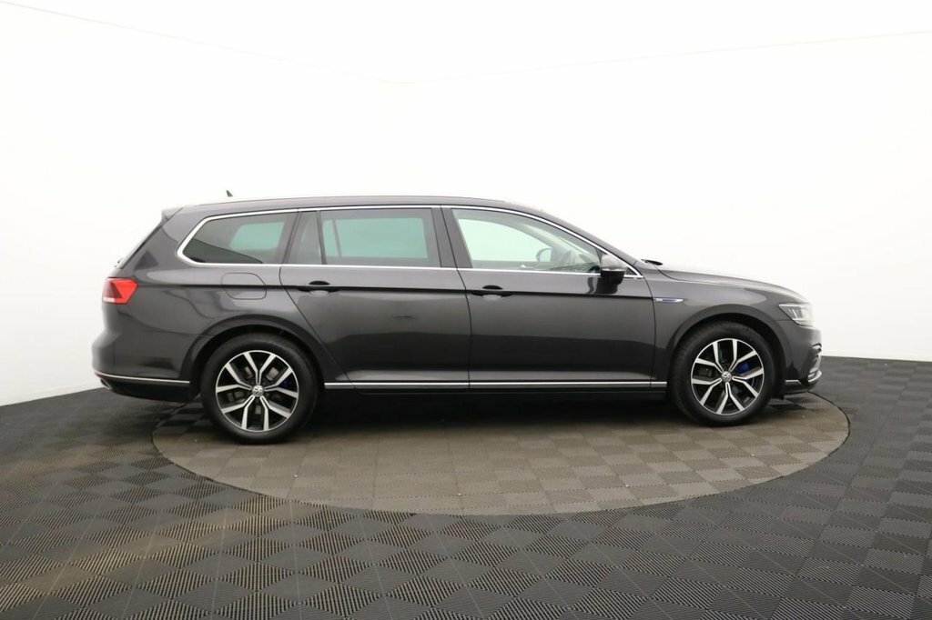 Volkswagen Passat 1.4L Gte Grey #2
