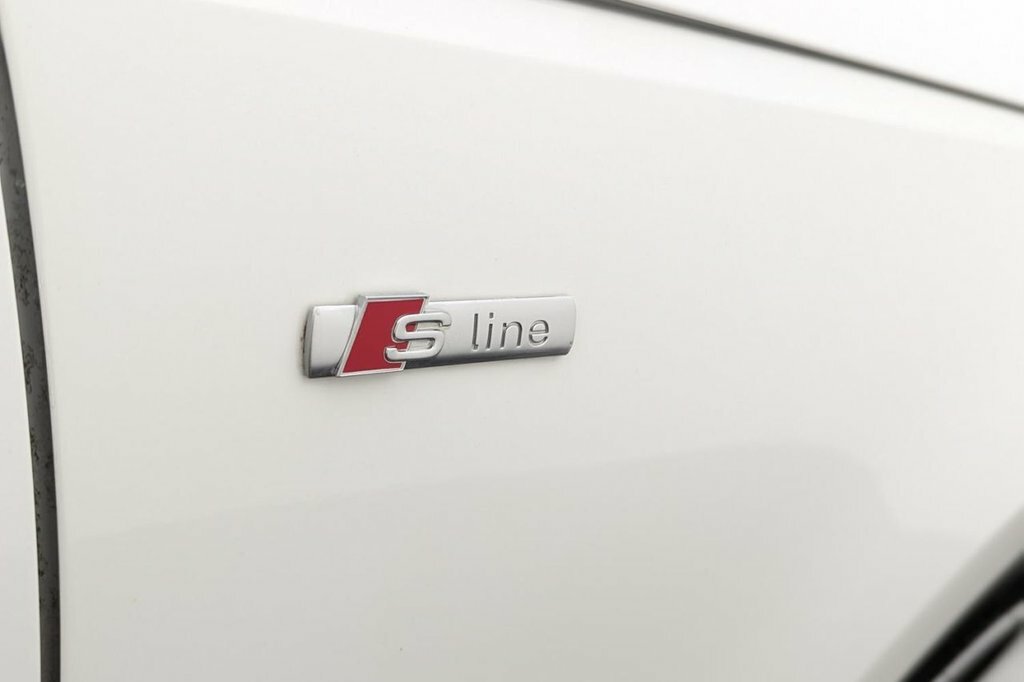 Audi A4 2.0 Tdi Ultra Sport Estate Euro Black #37