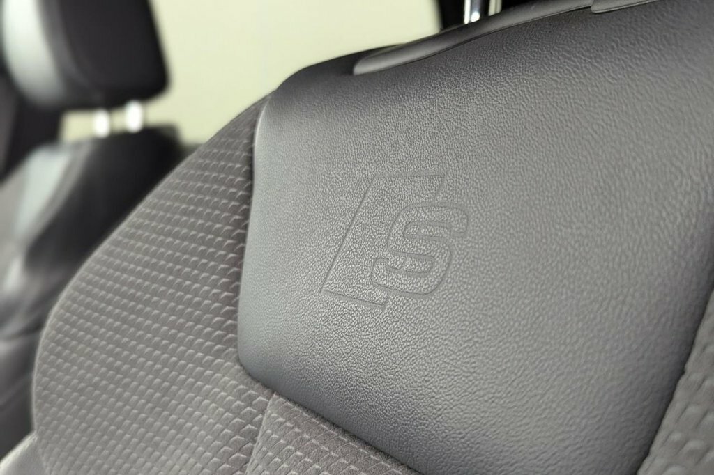 Audi A4 2.0 Tdi Ultra Sport Estate Euro Black #25