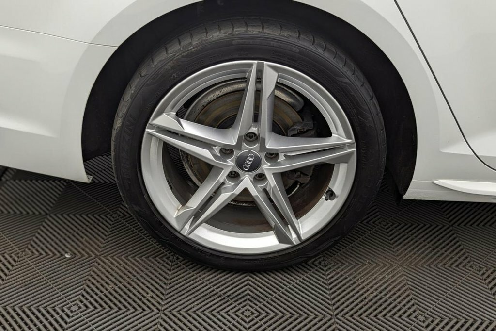 Audi A4 2.0 Tdi Ultra Sport Estate Euro Black #51