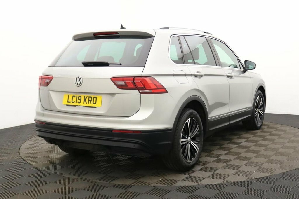 Volkswagen Tiguan 1.5L Se Navigation Silver #4