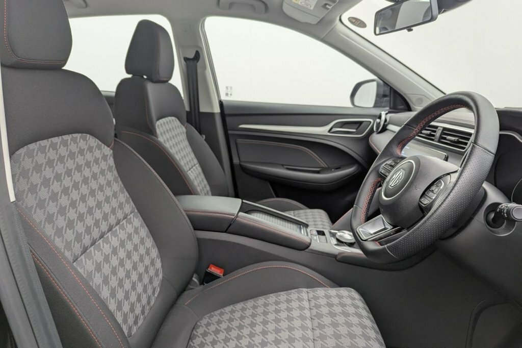 MG ZS Suv RF24ZTN Black #3