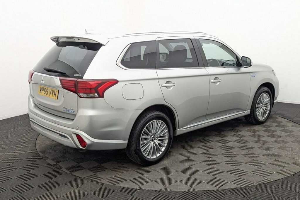 Mitsubishi Outlander 2.4H Twinmotor 13.8Kwh 4Hs Suv Plug In Grey #43