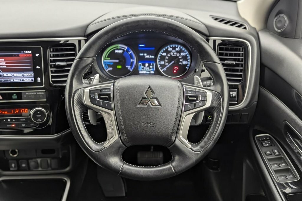 Mitsubishi Outlander 2.4H Twinmotor 13.8Kwh 4Hs Suv Plug In Grey #27
