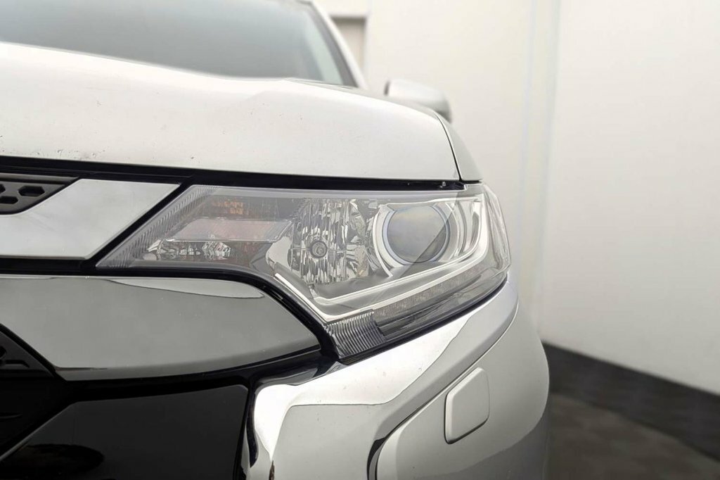 Mitsubishi Outlander 2.4H Twinmotor 13.8Kwh 4Hs Suv Plug In Grey #39