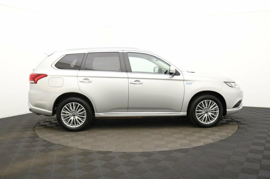 Mitsubishi Outlander 2.4L Juro Silver #2