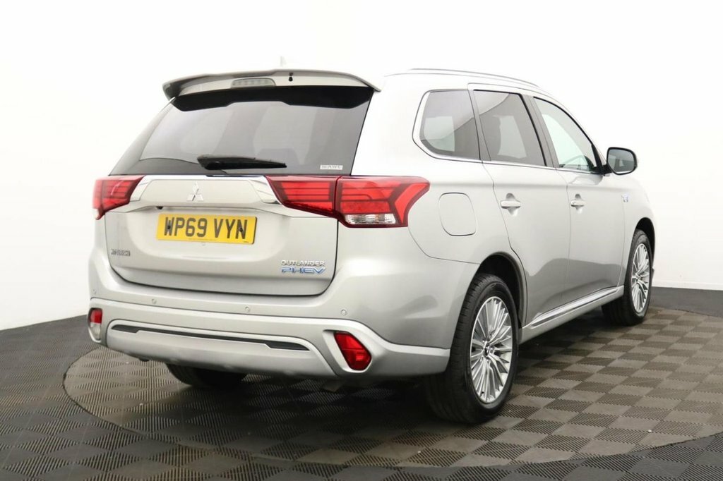 Mitsubishi Outlander 2.4L Juro Silver #4