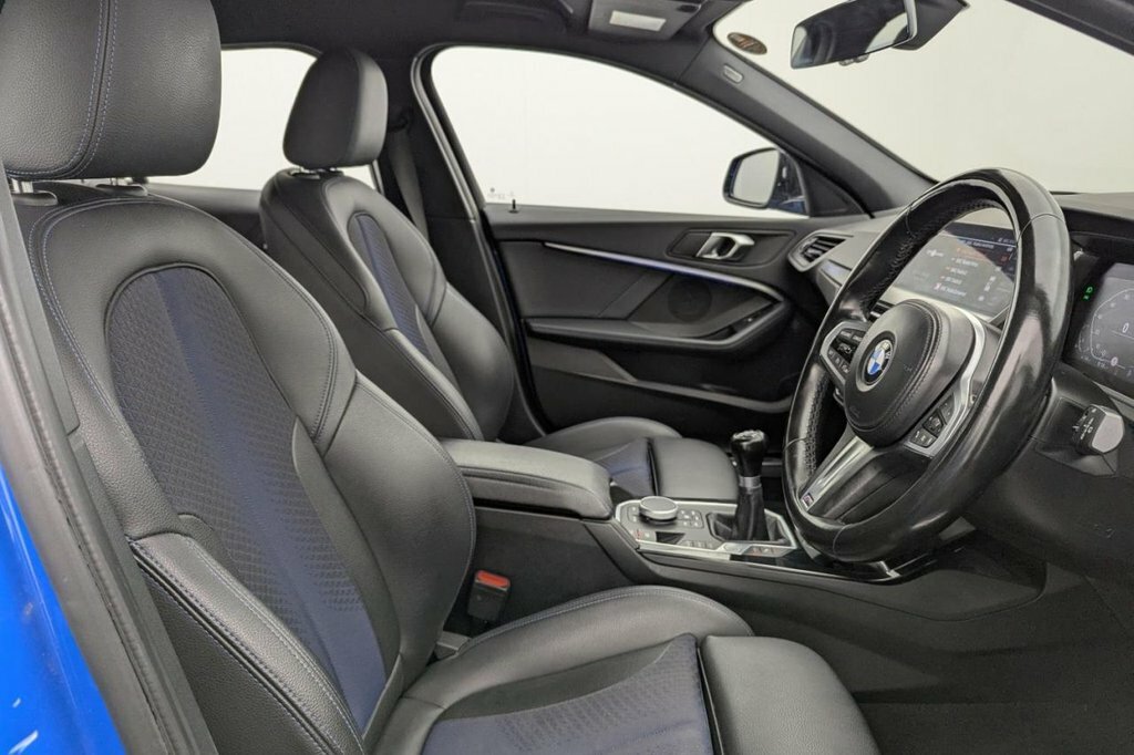 BMW 1 Series 1.5L M Sport Blue #3