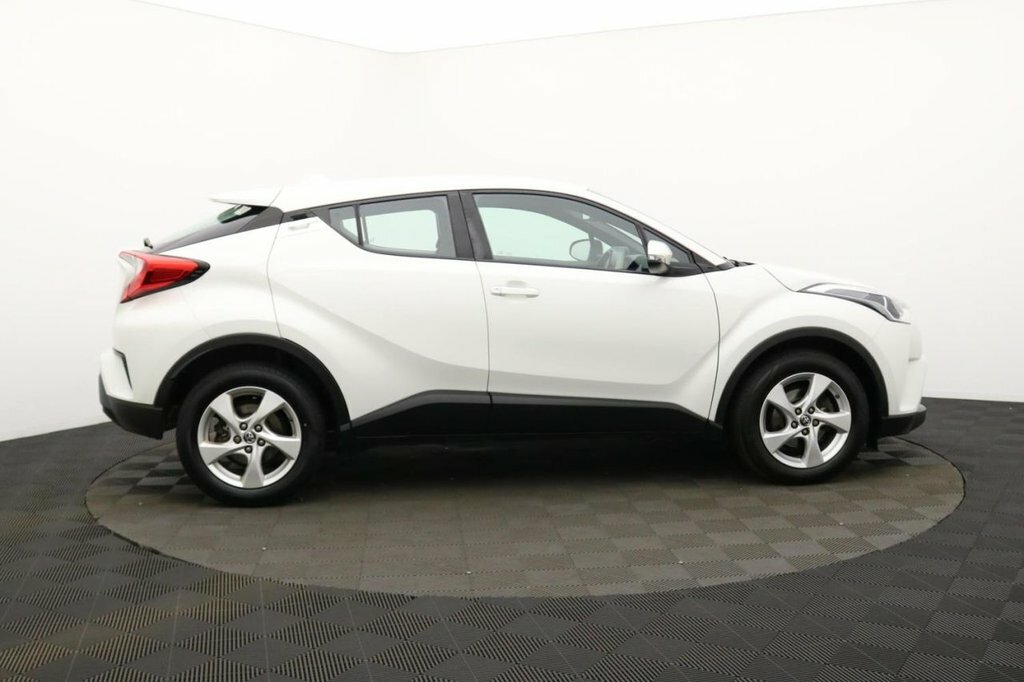 Toyota C-Hr 1.2L Icon White #2