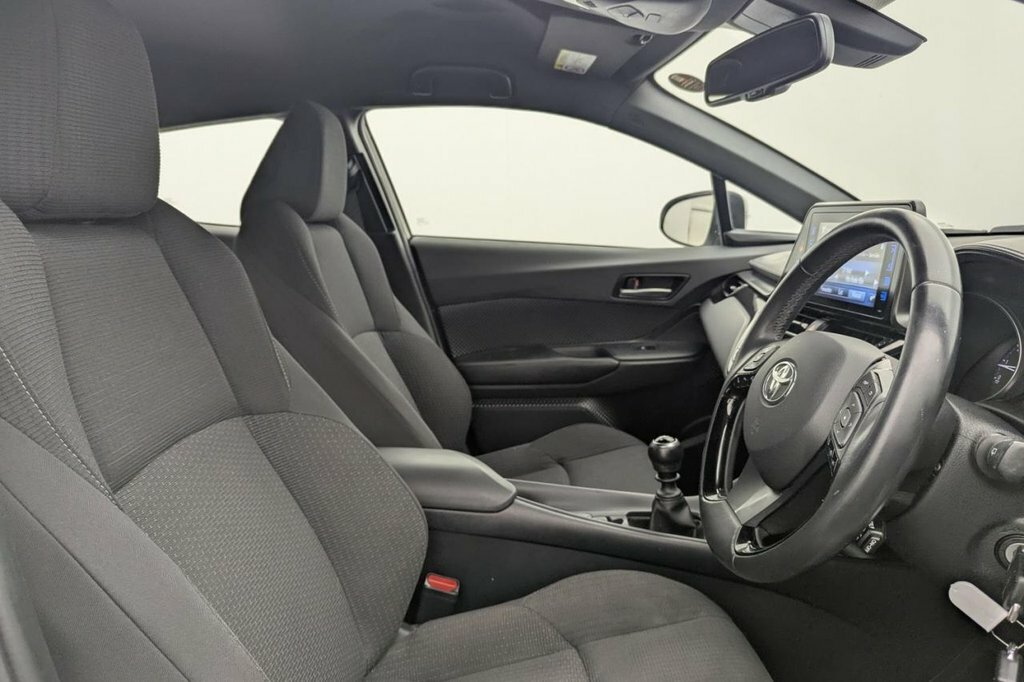 Toyota C-Hr 1.2L Icon White #3