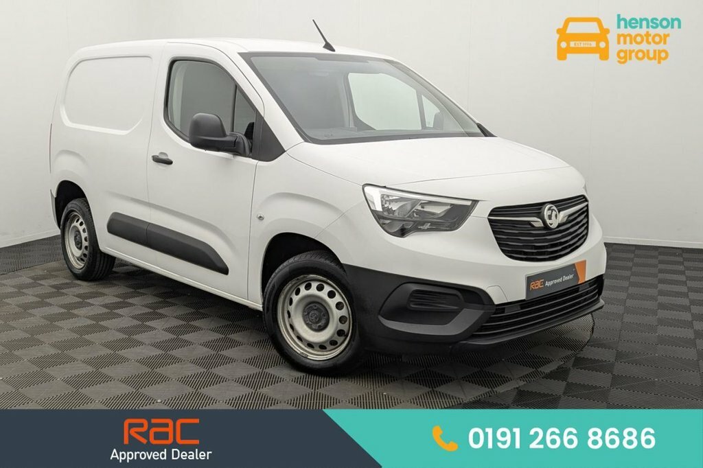 Vauxhall Combo 1.5L Dynamic White