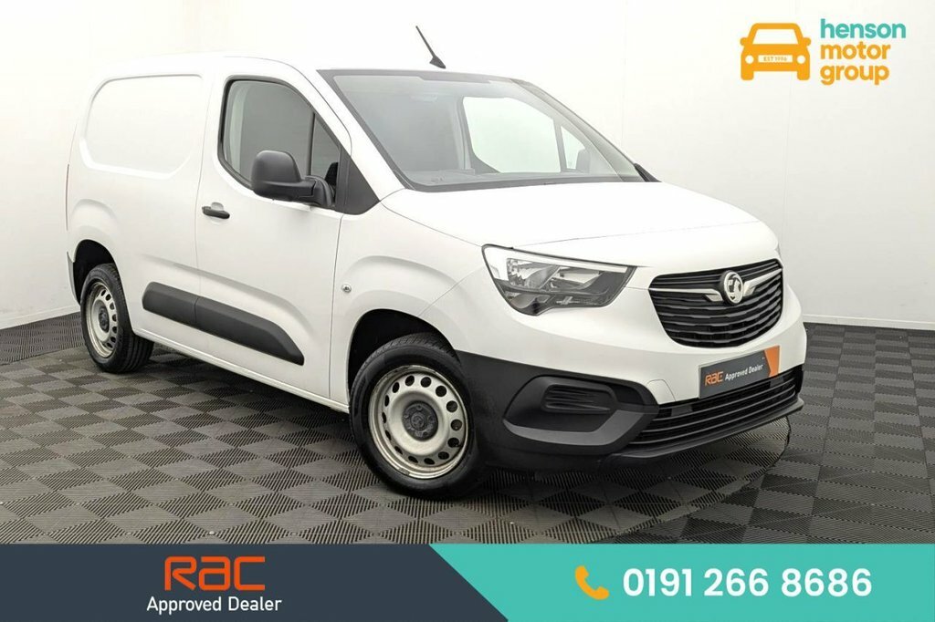 Vauxhall Combo 1.5L Dynamic White