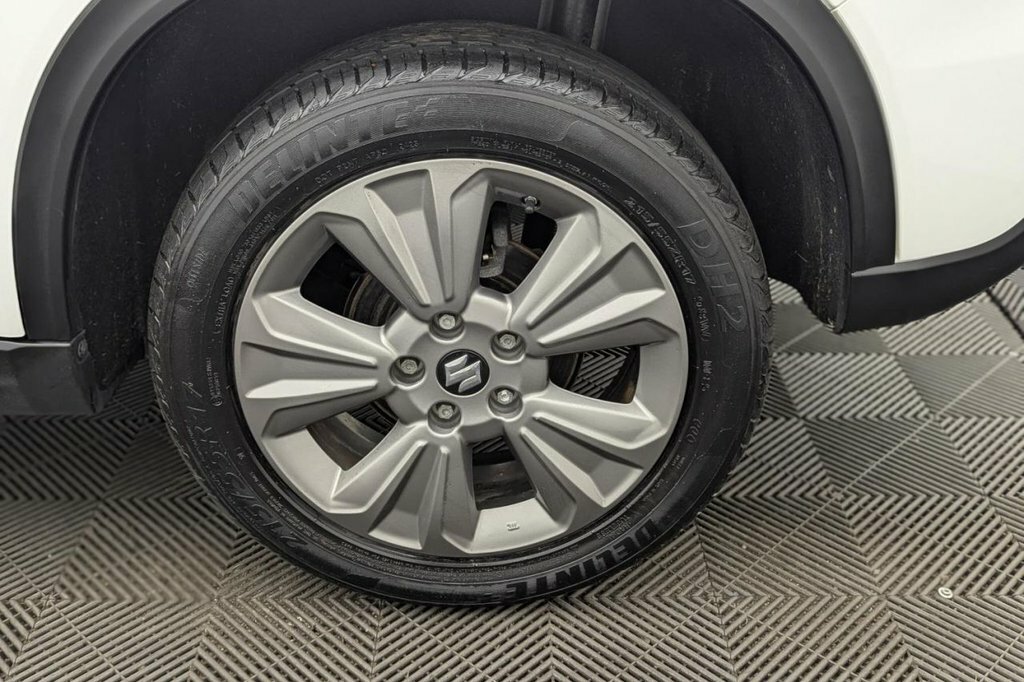 Suzuki Vitara Kuro White #45