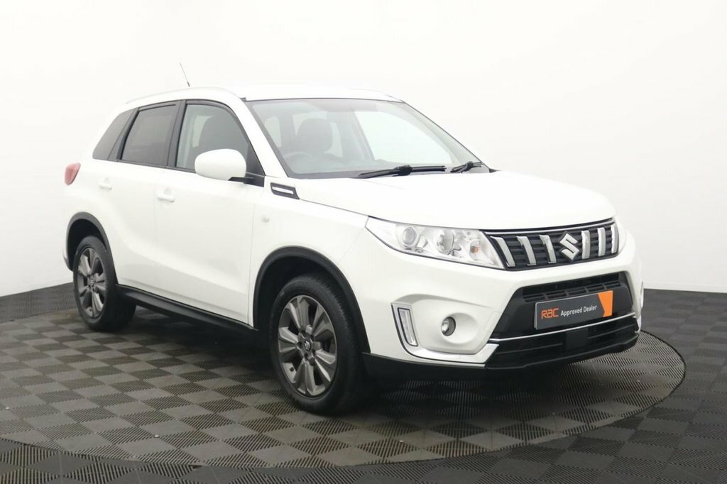 Suzuki Vitara Kuro White #9