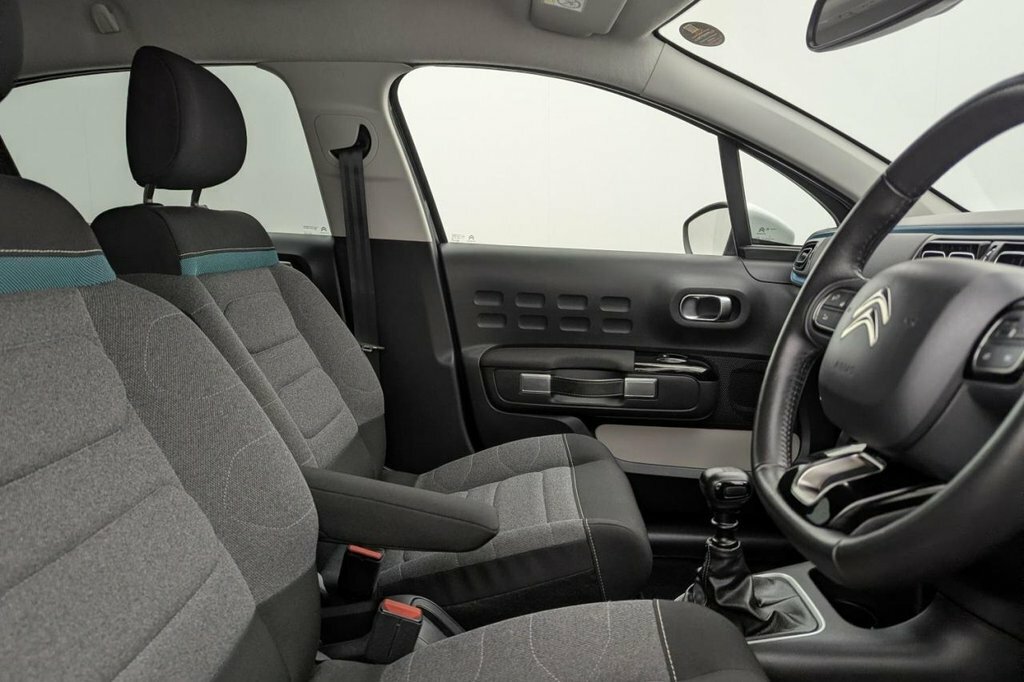 Citroen C3 1.2L Shine Plus Black #3