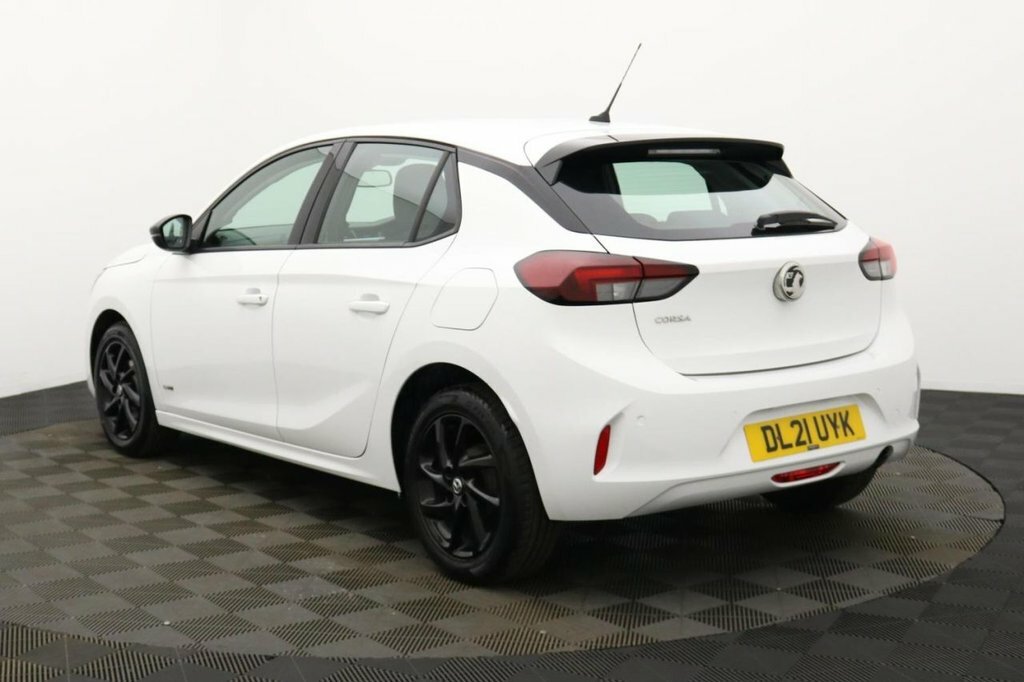Vauxhall Corsa 1.2L Se Premium DL21UYK White #6