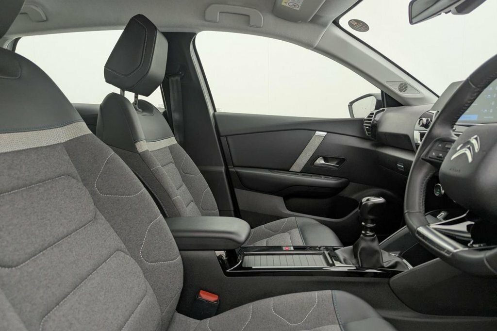 Citroen C4 1.2L Sense White #3