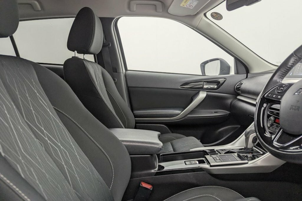 Mitsubishi Eclipse Cross 1.5L Dynamic White #3
