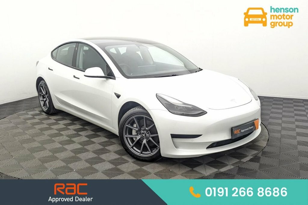 Tesla Model 3 Saloon White