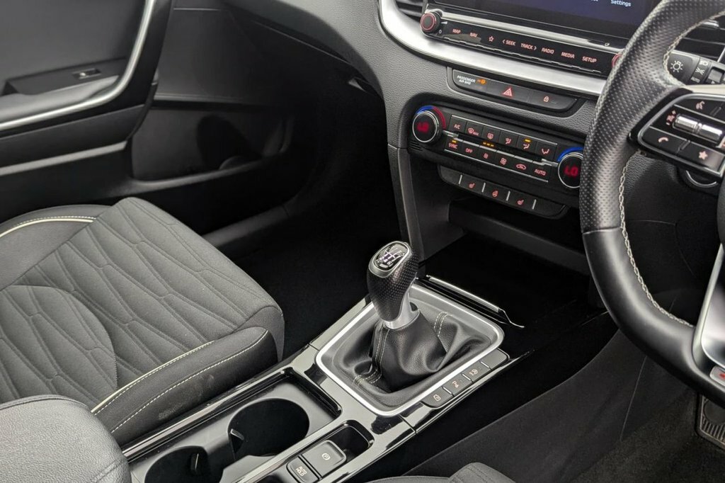Kia Proceed 1.5 T-gdi Gt-line Blue #34