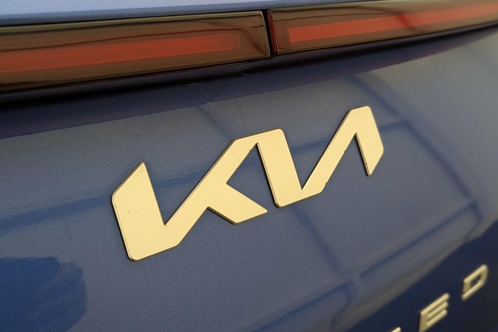 Kia Proceed 1.5 T-gdi Gt-line Blue #38