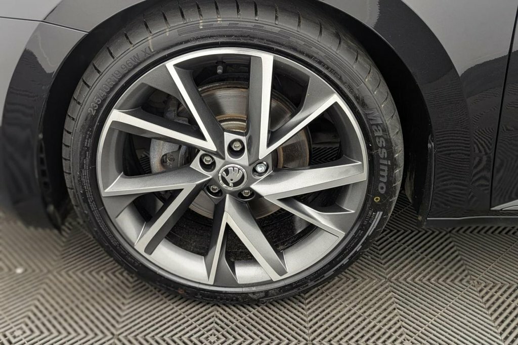 Skoda Superb Se Technology Tdi Dsg Grey #51