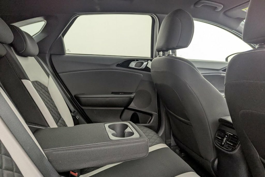 Kia Proceed 1.5 T-gdi Gt-line Blue #16