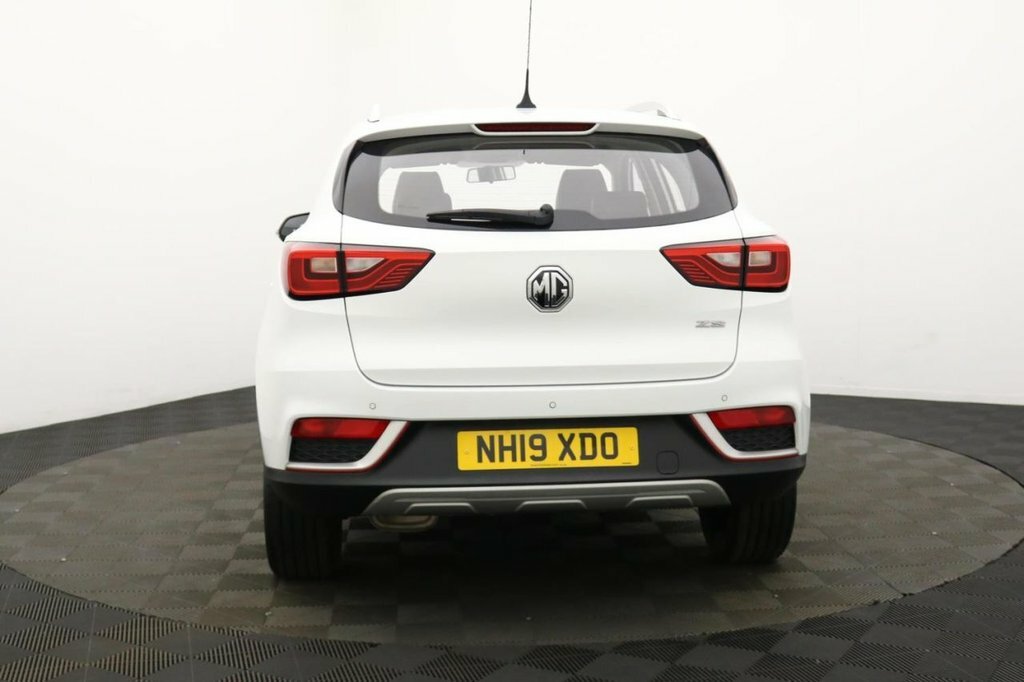 MG ZS 1.5L Limited Edition White #5