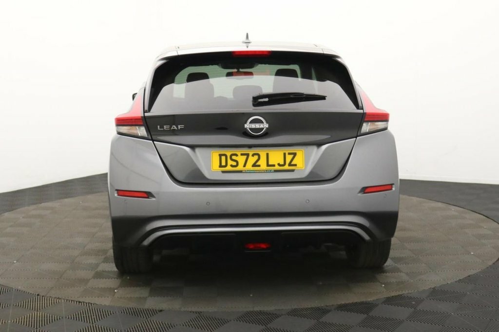 Nissan Leaf Hatchback Grey #5