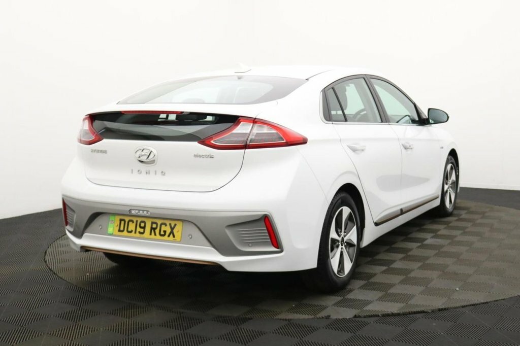 Hyundai Ioniq Ioniq Premium Se Bev White #4