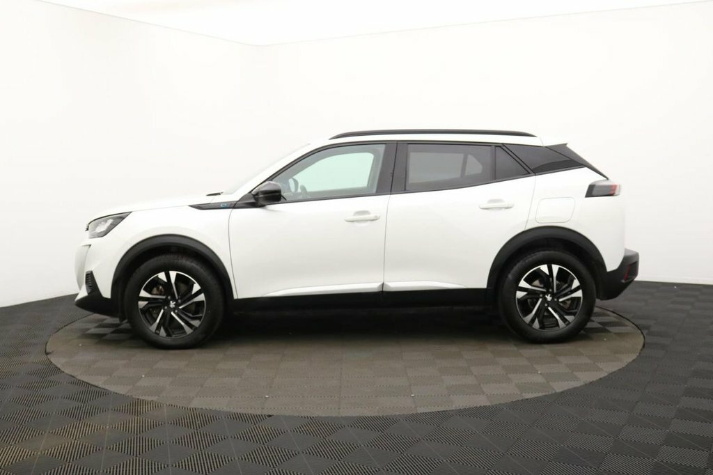 Peugeot e-2008 Suv White #6