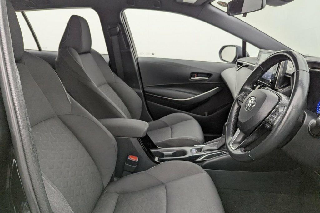 Toyota Corolla 1.8L Icon Tech Black #3