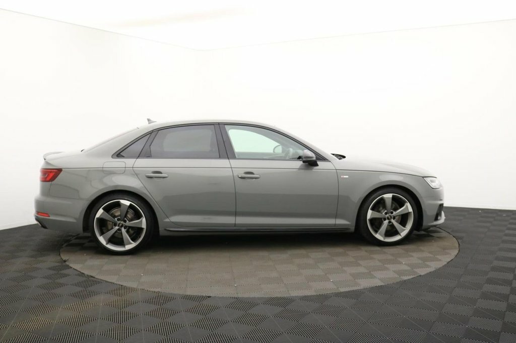 Audi A4 2L Black Edition Grey #2